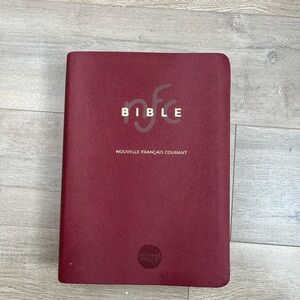 Nouvelle Français Courant Bible - Burgundy Cover